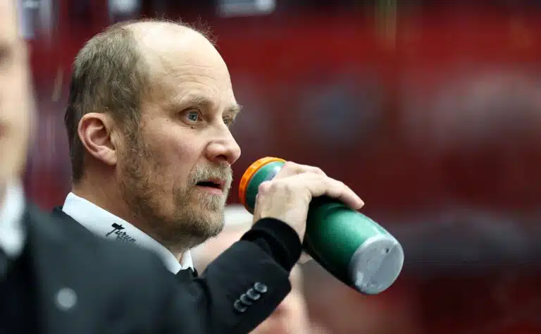 SM-liigaseurassa hirvittävä myllerrys – entinen NHL-tähti ulos