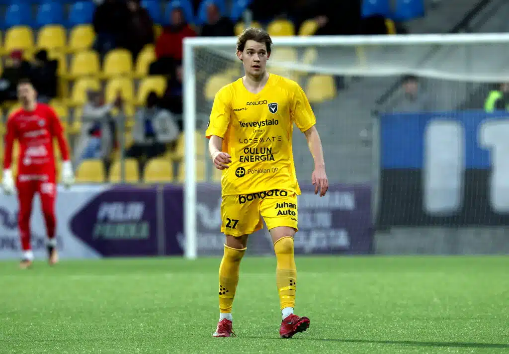 Tulikuuma AC Oulu otti taas helsinkiläispäänahan - unelmakuti tyrmäsi HJK:n Tulikuuma AC Oulu otti taas helsinkiläispäänahan – unelmakuti tyrmäsi HJK:n