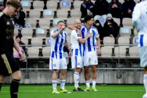 Teemu Pukki osui heti - Helsingissä outo näky Teemu Pukki osui heti – Helsingissä outo näky