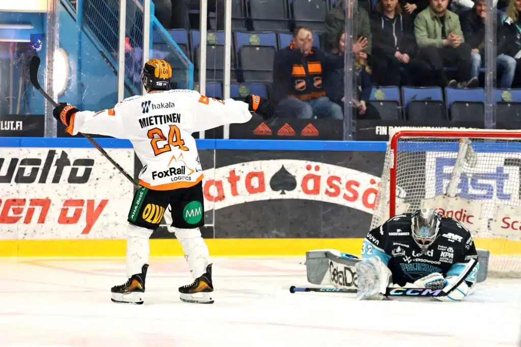 Lahdesta kuului ikävä ääni SM-liigassa Lahdesta kuului ikävä ääni SM-liigassa