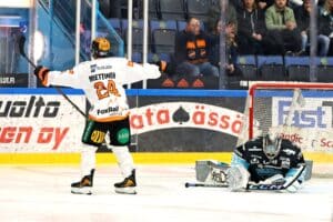 Lahdesta kuului ikävä ääni SM-liigassa Lahdesta kuului ikävä ääni SM-liigassa