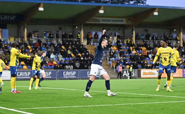 Veikkausliigassa nähtiin hirvittävät lukemat Veikkausliigassa nähtiin hirvittävät lukemat