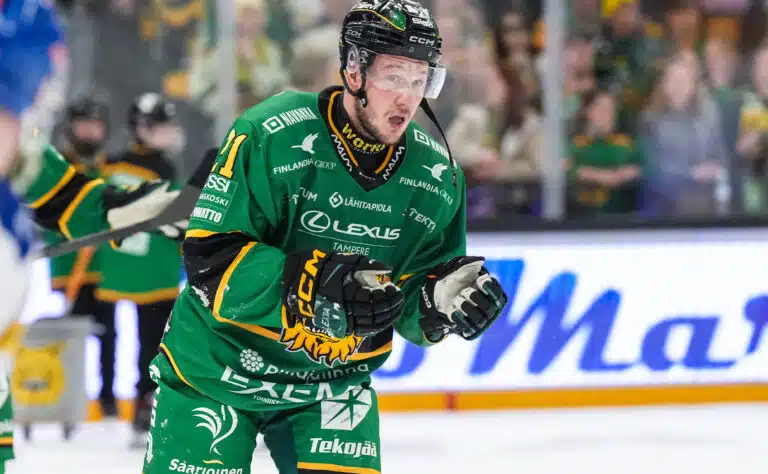 AL: Ilveksen tähti katosi kesken välierien – urheilupomolta karu paljastus