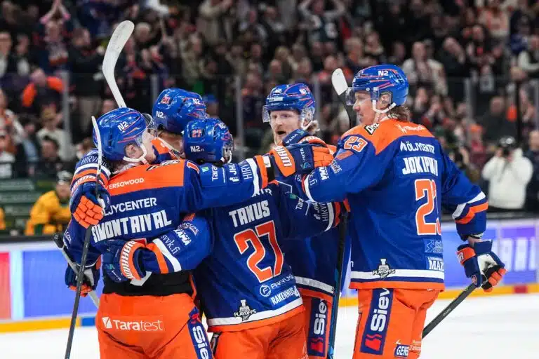 Kiistelty jääkiekkoturnaus tulee taas – tässä suomalaisten vastustajat