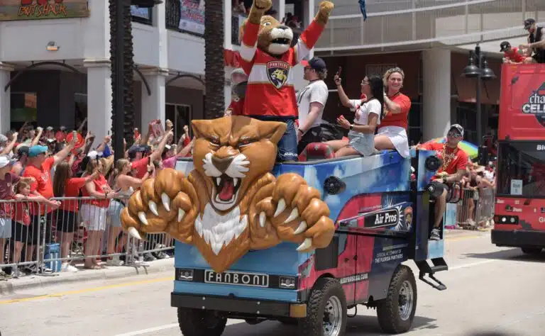 Jättiuutinen NHL:stä – Florida menettää Stanley Cup -mestaruuksien takuumiehen