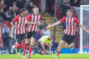 Englantilaisen jalkapalloseuran 65 vuoden kurimus on ohi Englantilaisen jalkapalloseuran 65 vuoden kurimus on ohi