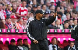 Bayern Münchenin päävalmentajalle vakava vamma pyörtymisen seurauksena