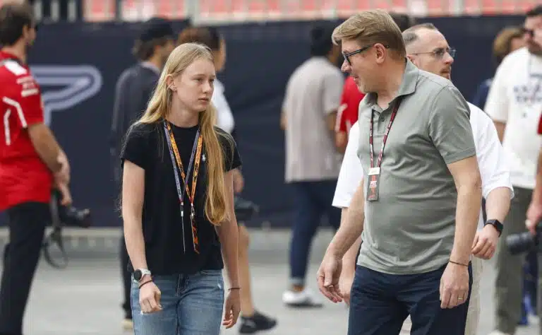 Mika Häkkisen tytär allekirjoitti merkittävän sopimuksen