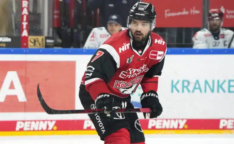 Leijonien maailmanmestari: yllätyspaluu Leijonien maailmanmestari: yllätyspaluu