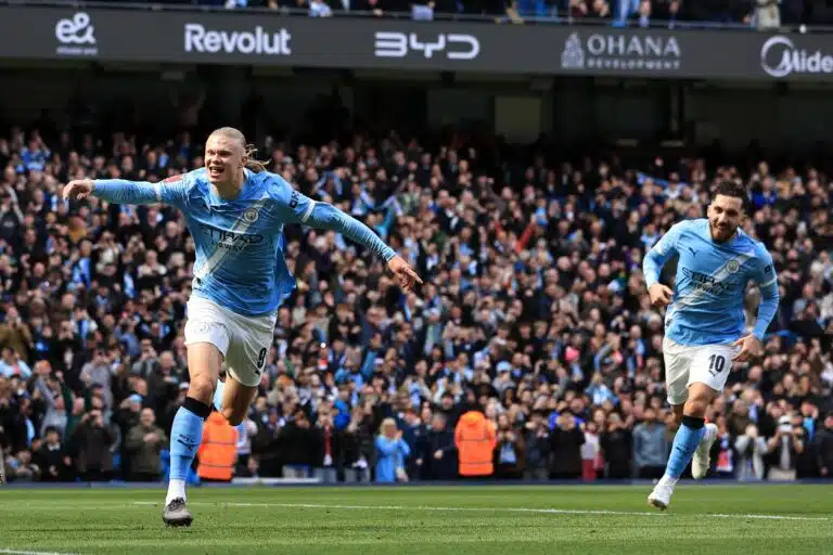 Kaikkien aikojen sulaminen lähellä – Manchester City rynnisti voittoon