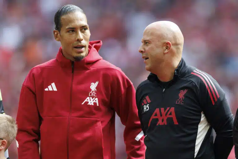 Liverpool-kapteeni latasi suorat sanat – ”Anteeksiantamaton kausi”