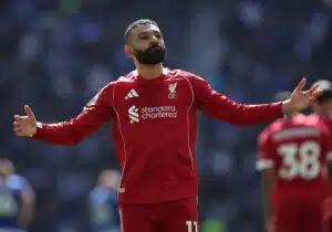 Mohamed Salah saavutti Steven Gerrardin