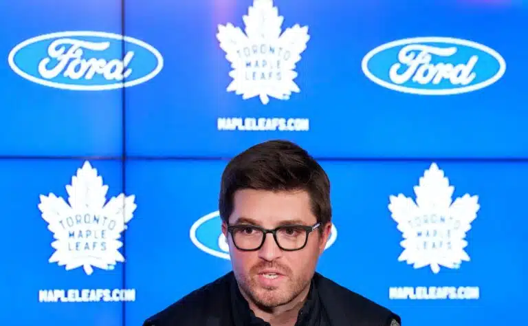 NHL-pomo paljasti - tätä pelaajakauppaa hän katuu edelleen joka päivä NHL-pomo paljasti – tätä pelaajakauppaa hän katuu edelleen joka päivä