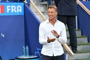 Jalkapallon MM-maa painoi paniikkinappulaa