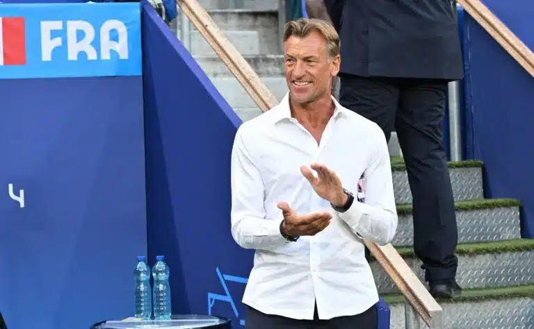 Jalkapallon MM-maa painoi paniikkinappulaa