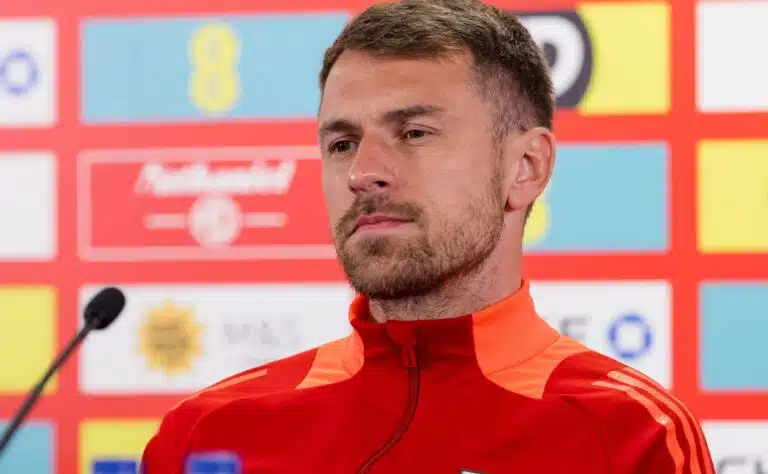 Entiseltä Arsenal-tähdeltä suuri ilmoitus Entiseltä Arsenal-tähdeltä suuri ilmoitus