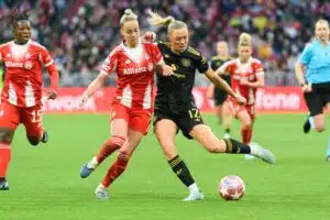 Manchester United lensi pihalle