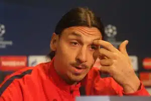 Nyt se on varmaa: Zlatan Ibrahimovic koki vääryyttä