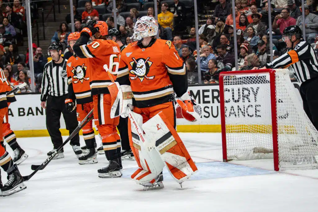 NHL-mies pamautti tylyn arvion Anaheimin sotkusta – "Se oli lähellä tuhota Ducksin" Anaheim Ducks, NHL