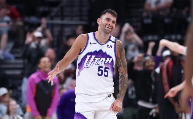 Lauri Markkasen Utah Jazz mukana tekemässä NBA-historiaa