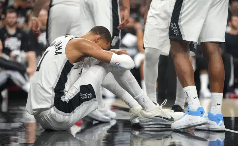 NBA:n ennakkosuosikille surkein mahdollinen isku