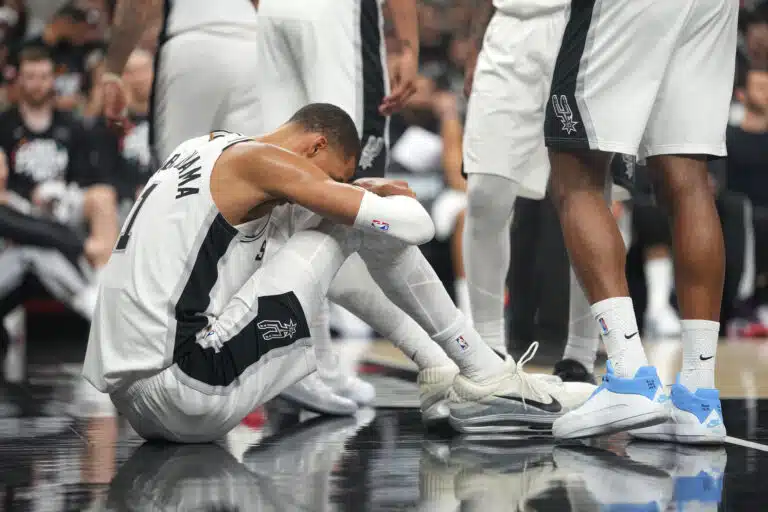 NBA:n ennakkosuosikille surkein mahdollinen isku