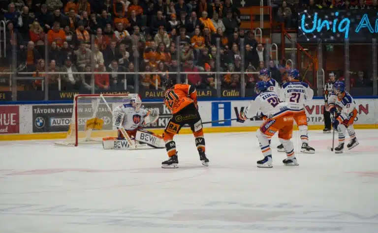 SM-liigan sensaatiot karussa tilanteessa SM-liigan sensaatiot karussa tilanteessa