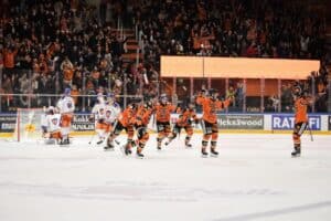 HPK:lta uskomaton nousu – täysi Rinkelinmäki oli revetä liitoksistaan HPK:lta uskomaton nousu – täysi Rinkelinmäki oli revetä liitoksistaan