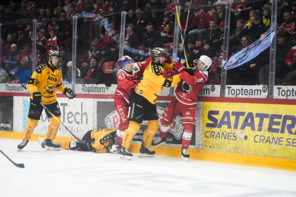 Porissa tuomarien pillit pysyneet taskussa - Ässät tehoton Porissa tuomarien pillit pysyneet taskussa – Ässät tehoton