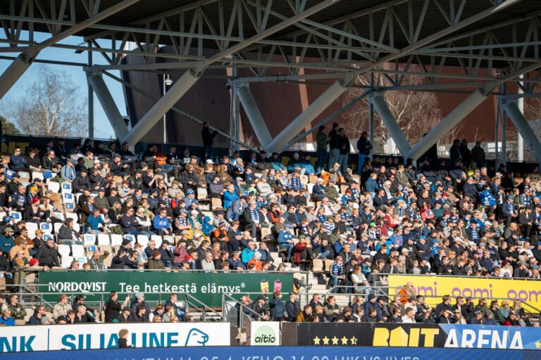 HJK tuomitsee Lahden väkivaltaisuudet: ”Osallisilla ei ole asiaa kotiotteluihin”