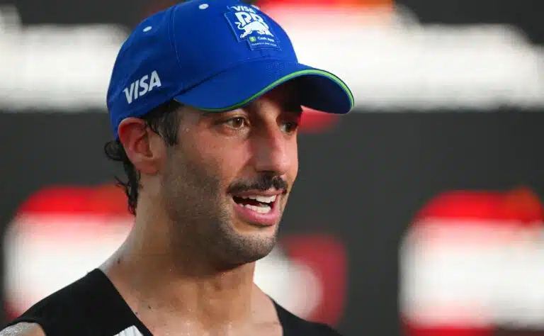 F1-kuljettaja sai tylyt potkut – laukoi nyt yllättävän kommentin