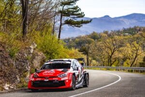 EK11: Nyt saatiin dramaattinen käänne Kroatian MM-ralliin EK11: Nyt saatiin dramaattinen käänne Kroatian MM-ralliin