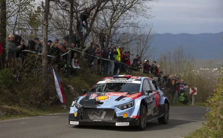 EK2: Jälleen yhden kärkinimen kisa pilalla - Sami Pajari hyvässä vauhdissa EK2: Jälleen yhden kärkinimen kisa pilalla – Sami Pajari hyvässä vauhdissa