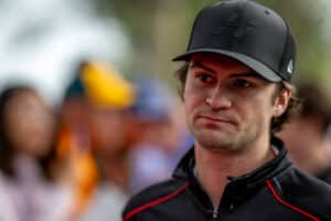 Cadillacilta iso kuskiuutinen