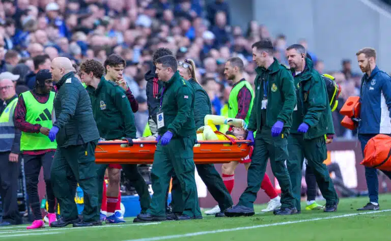 Liverpool-vahti joutui sairaalaan – tämä tiedetään nyt