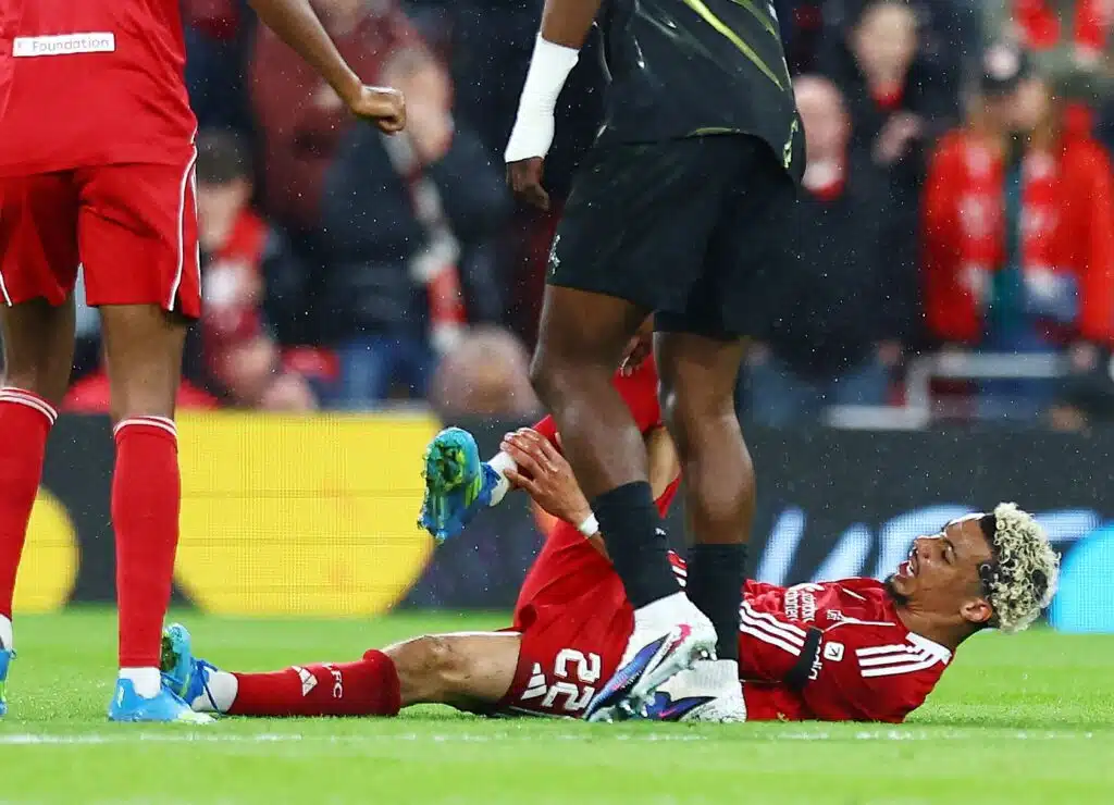 Liverpoolin hyökkääjälle karmea kohtalo – kausi ohi ja MM-kisat jäävät väliin