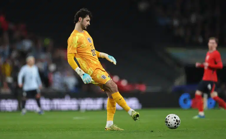 Manchester Cityn maajoukkuetähti lähdössä seurasta Manchester Cityn maajoukkuetähti lähdössä seurasta