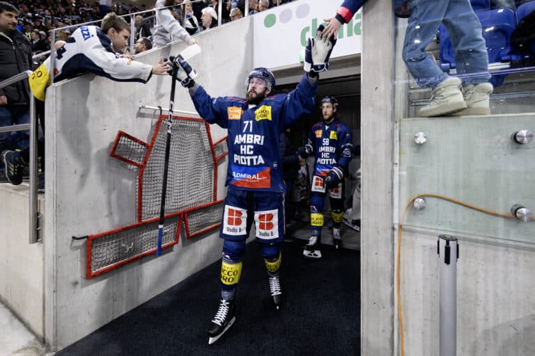 Leijona-pakille murheellisia uutisia – kuukausien sairausloma
