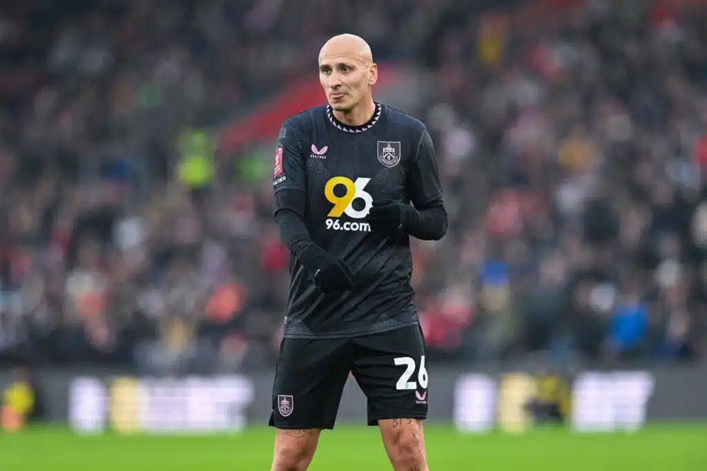 Entinen Liverpool-pelaaja lopettaa uransa - aloittaa heti valmentajana Entinen Liverpool-pelaaja lopettaa uransa – aloittaa heti valmentajana