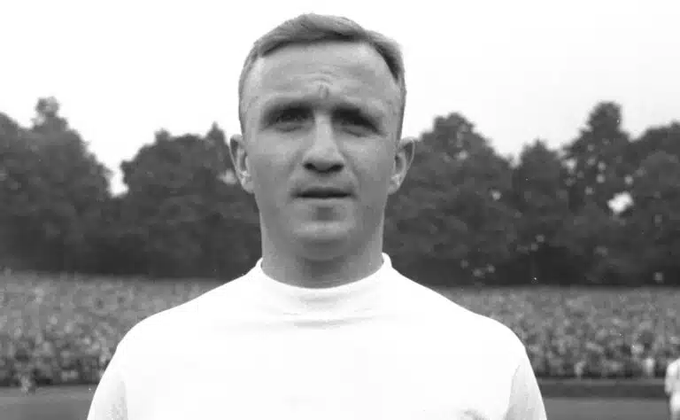 Real Madridin legenda on kuollut – ”Tullaan muistamaan yhtenä seuran suurista symboleista” Real Madridin legenda on kuollut – ”Tullaan muistamaan yhtenä seuran suurista symboleista”