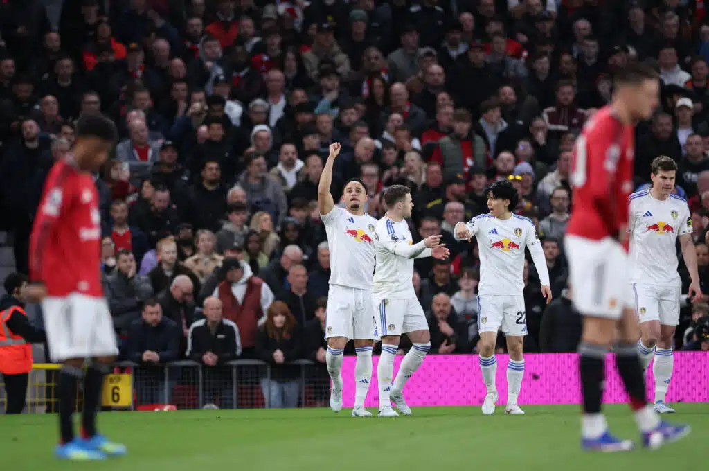 Manchester Unitedille kylmää vettä niskaan - Leeds haki voiton Manchester Unitedille kylmää vettä niskaan – Leeds haki voiton