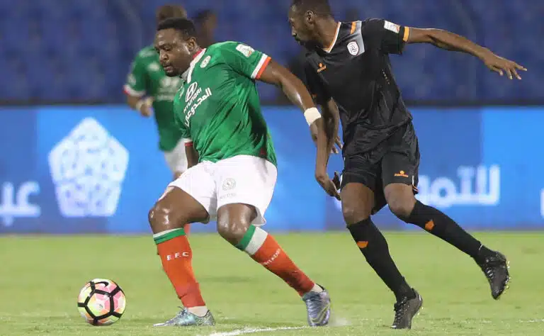 Nigerian entinen maajoukkuepelaaja menehtyi kesken ottelun