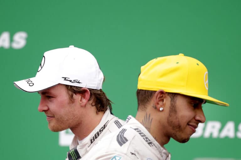 Toto Wolff paljasti antaneensa potkut Lewis Hamiltonille ja Nico Rosbergille – ”Muuten he eivät ymmärrä”