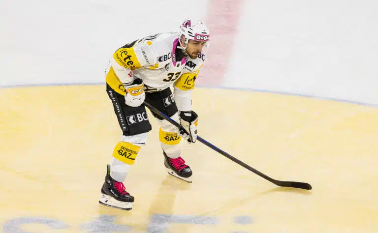 Kulta-Leijonalle lähtöpassit sveitsiläisseurasta – paluu Liigaan edessä?