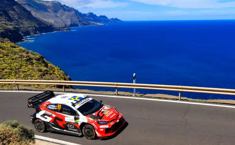 EK11: Kaksi jäljellä voittotaistelussa