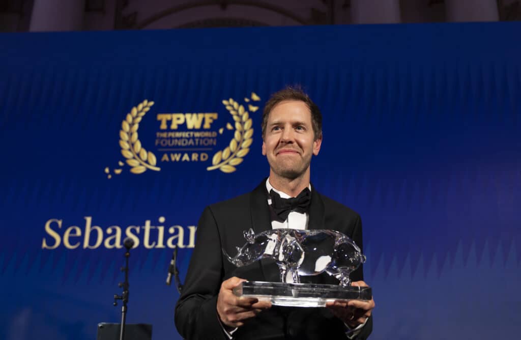 F1-mestari Sebastian Vettel pokkasi arvostetun palkinnon F1-mestari Sebastian Vettel pokkasi arvostetun palkinnon
