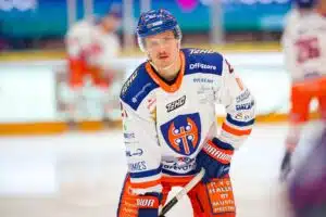 SM-liigan jättiläinen riehui siirtomarkkinoilla - kaksi tuoretta SM-mitalistia haaviin SM-liigan jättiläinen riehui siirtomarkkinoilla – kaksi tuoretta SM-mitalistia haaviin