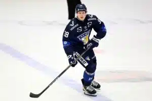 Nyt ei näytä hyvältä - Leijonien pelaaja ontui pukukoppiin Nyt ei näytä hyvältä – Leijonien pelaaja ontui pukukoppiin