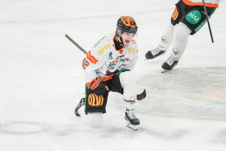 Ennätyspelissä lyöty KooKoo saa ison vahvistuksen – kouvolalaisille myös surkeita uutisia