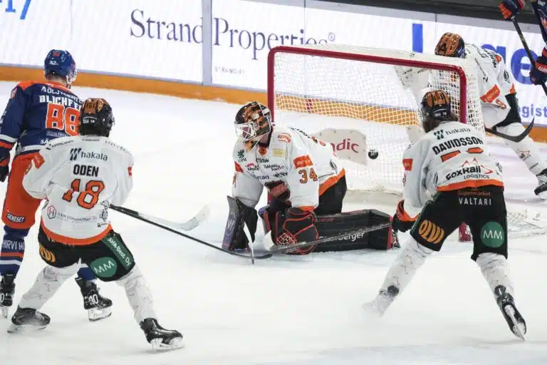KooKoon raju sensaatio kuivui kasaan SM-liigan finaaleissa – Tappara on jälleen Suomen mestari